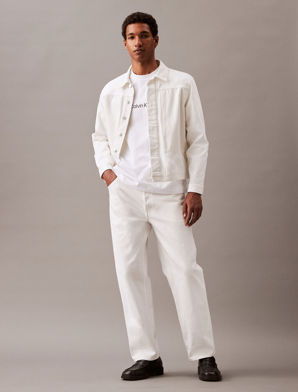 Calvin Logo 圓領上衣, Brilliant White, hi-res