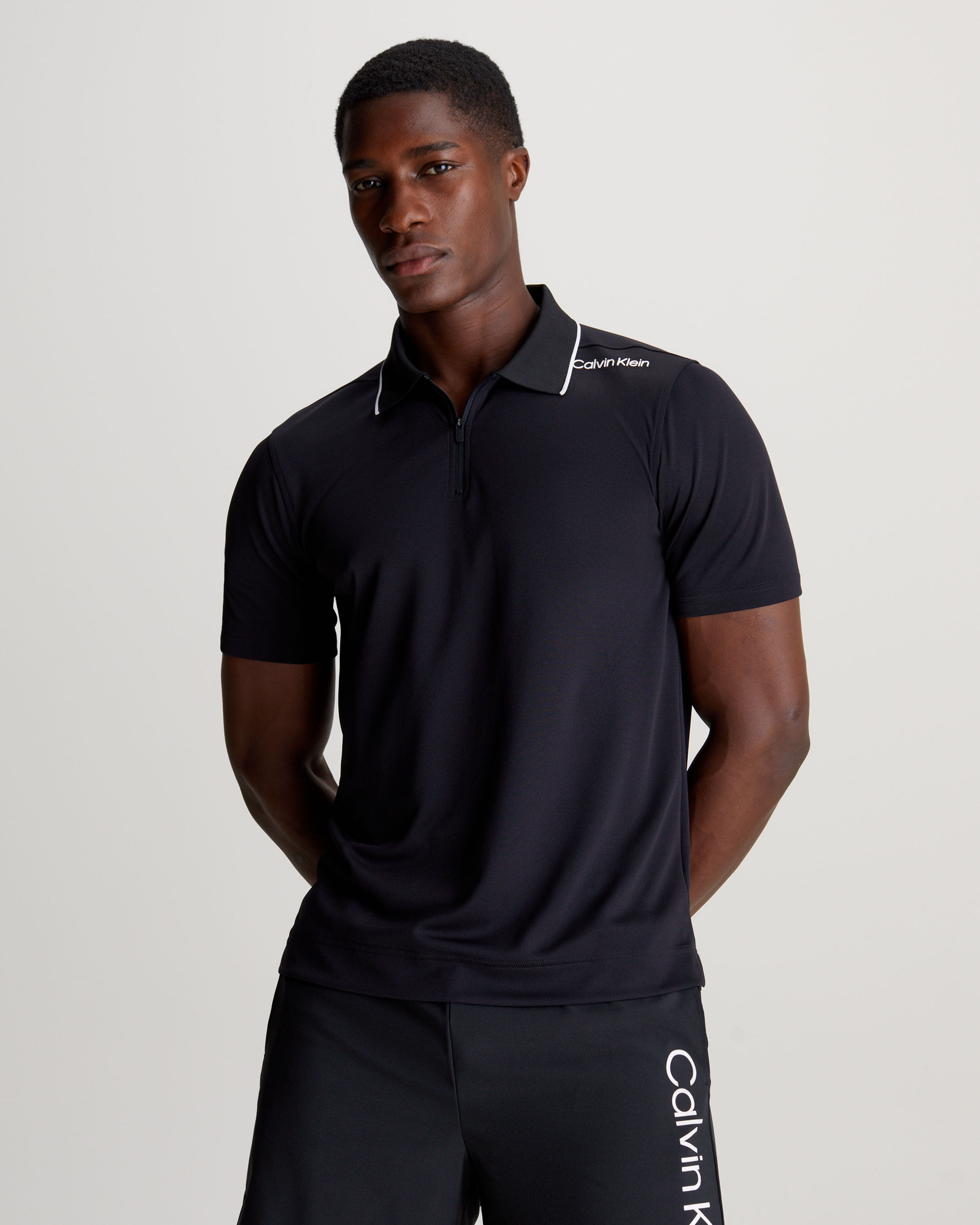 Polo noir sales calvin klein