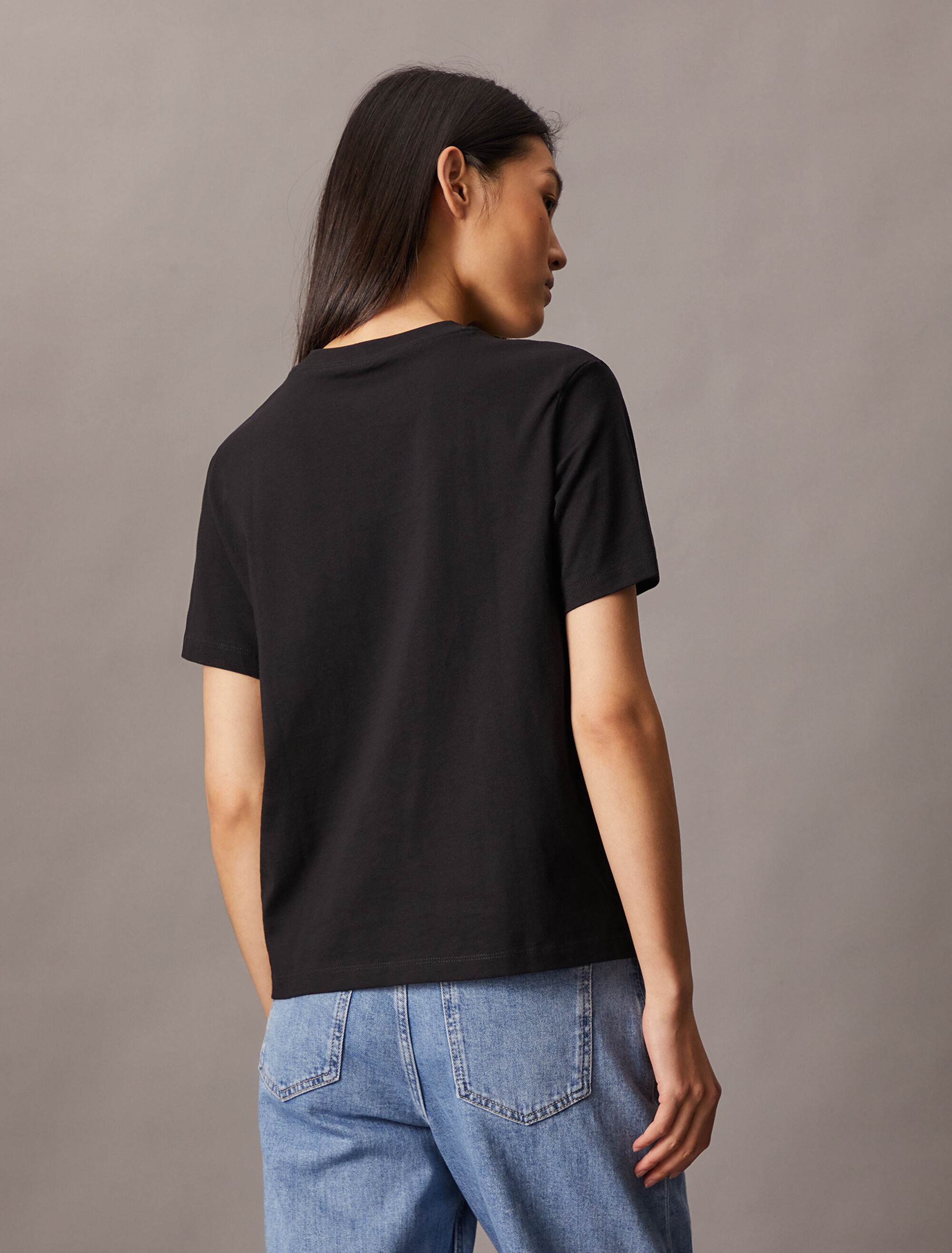 Monogram T-shirt | black | Calvin Klein Taiwan