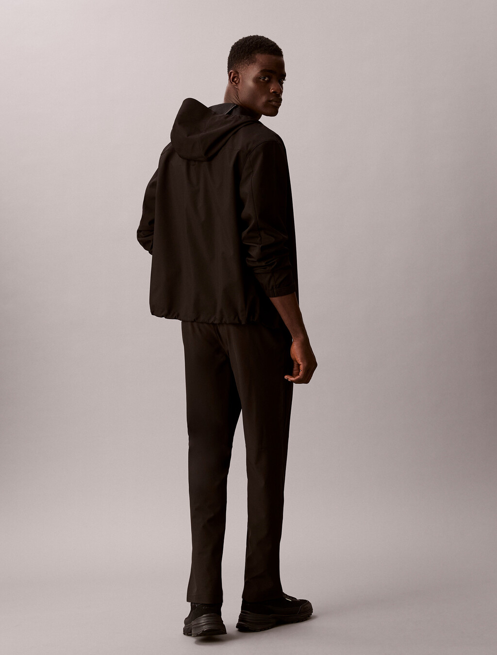 抗潑水運動性能長褲, Black, hi-res