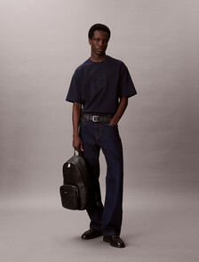 壓紋 CK 徽章纖薄後背包, Black, hi-res