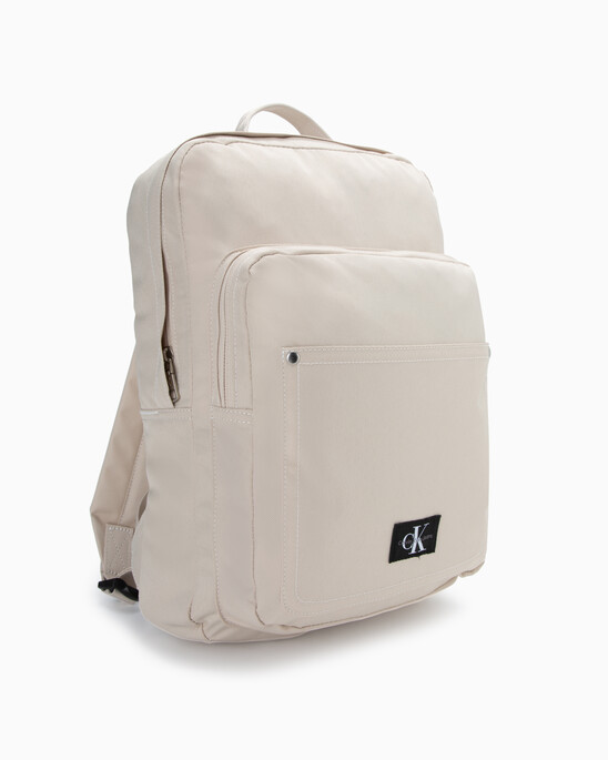 SPORT ESSENTIALS 後背包
