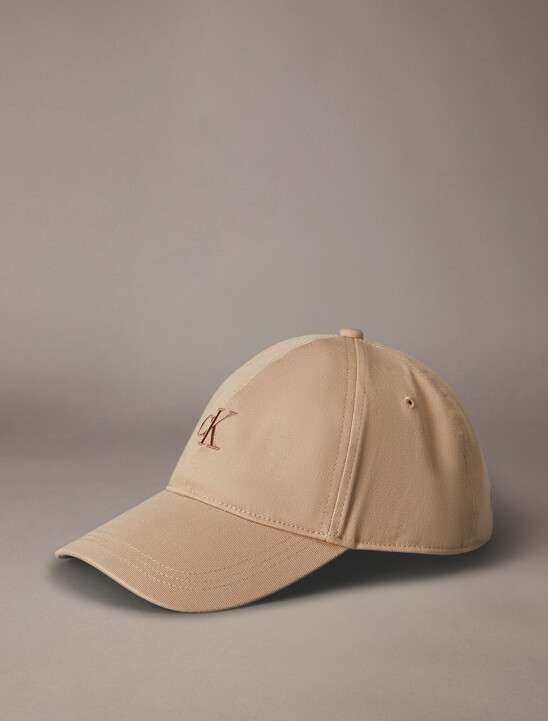 同色調 Monogram 棒球帽