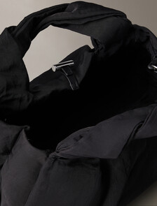 Twisted 扭結尼龍斜肩包, Black, hi-res