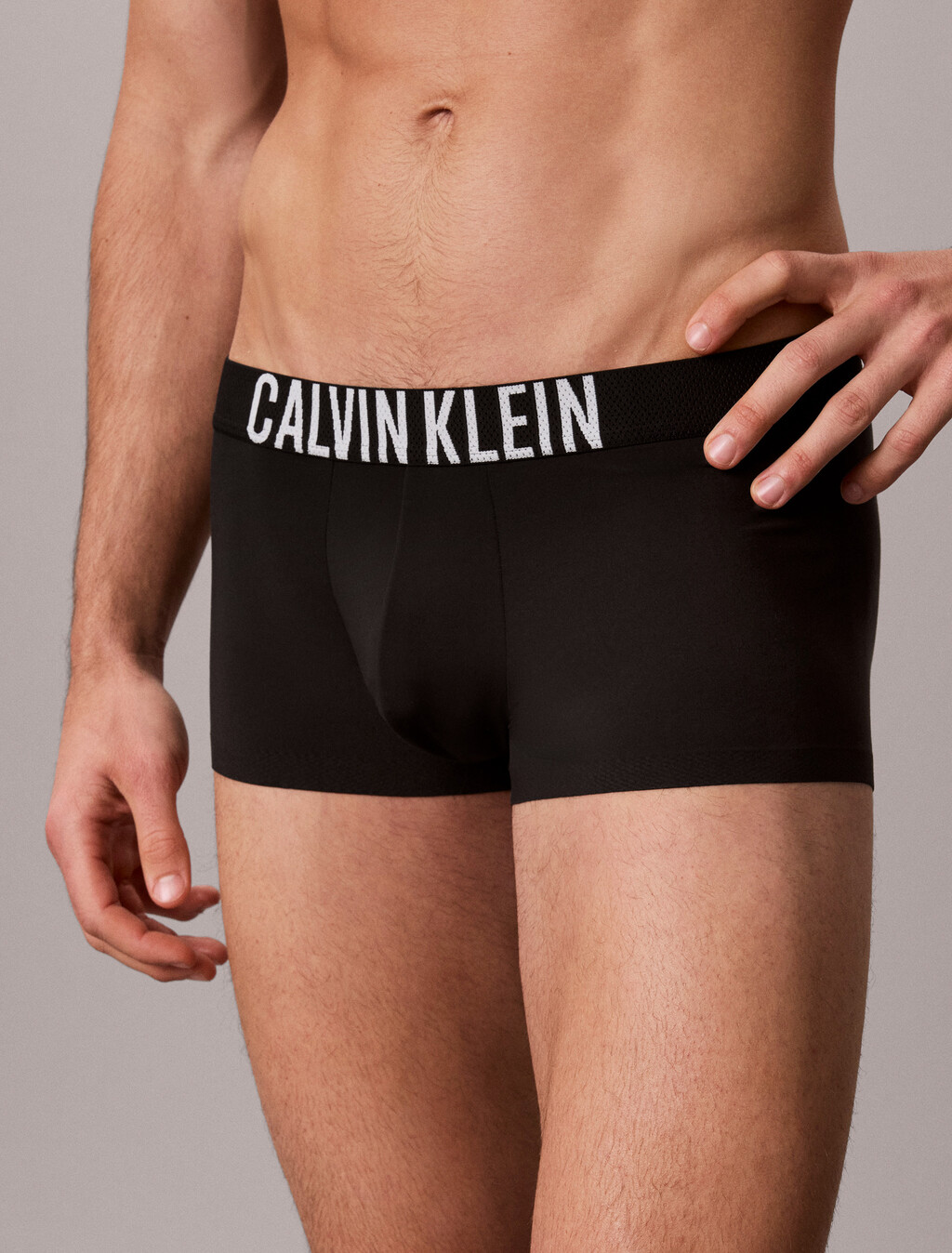 Intense Power Motion 低腰平口內褲, Black, hi-res