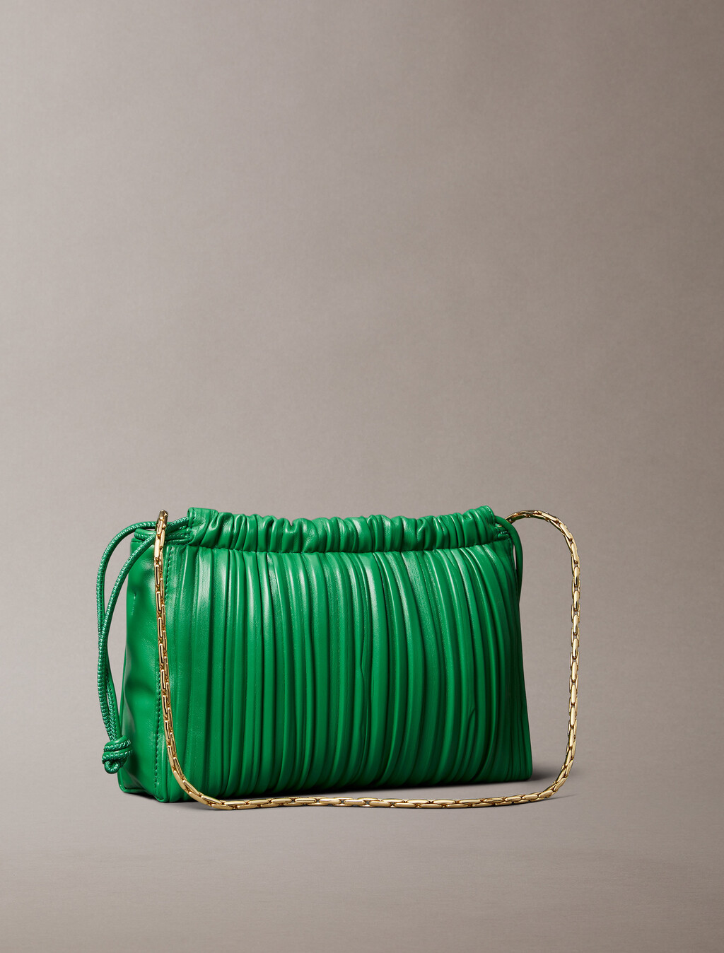 Drawstring Plisse Crossbody Bag, Emerald Chip, hi-res