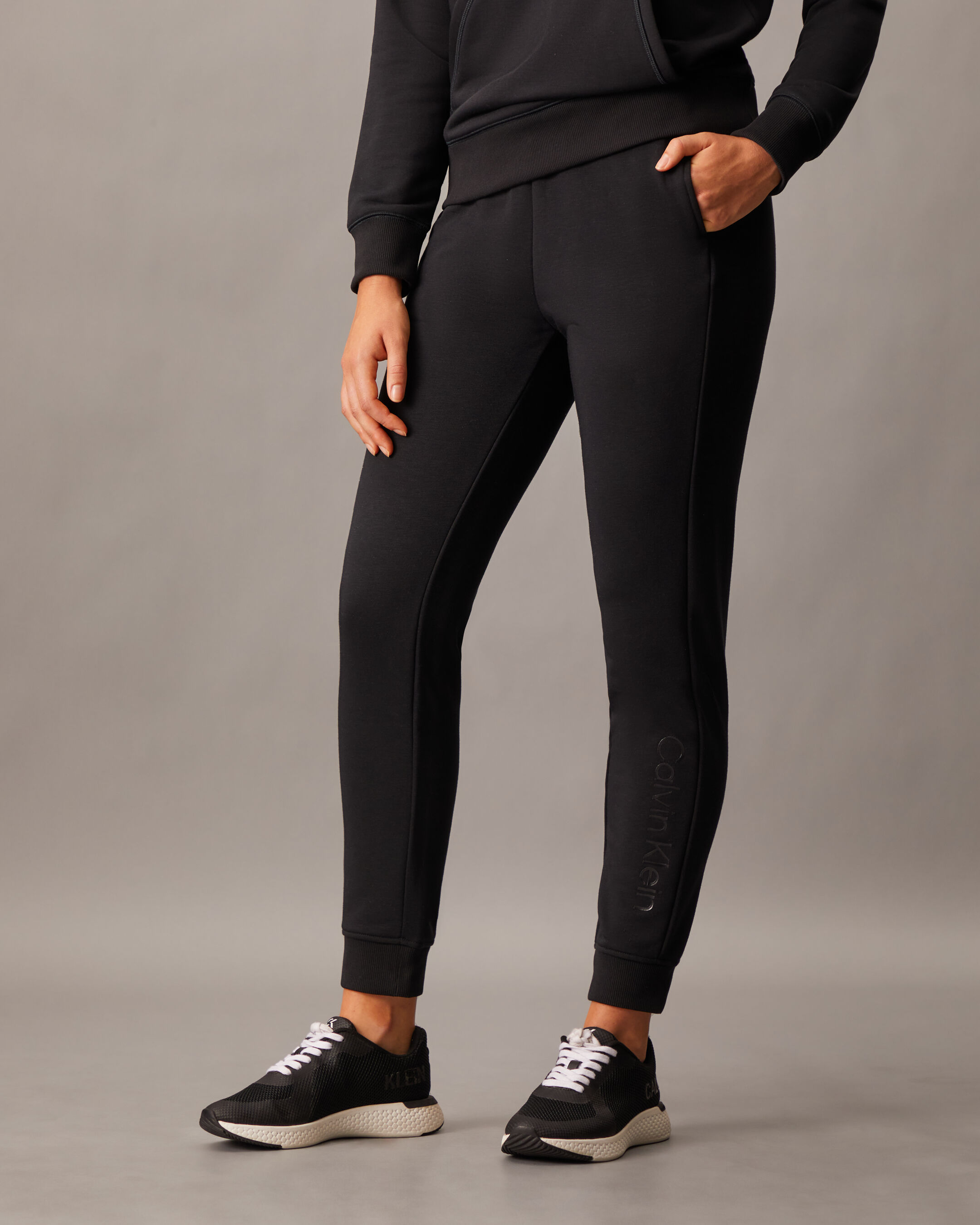 Calvin klein black joggers womens online