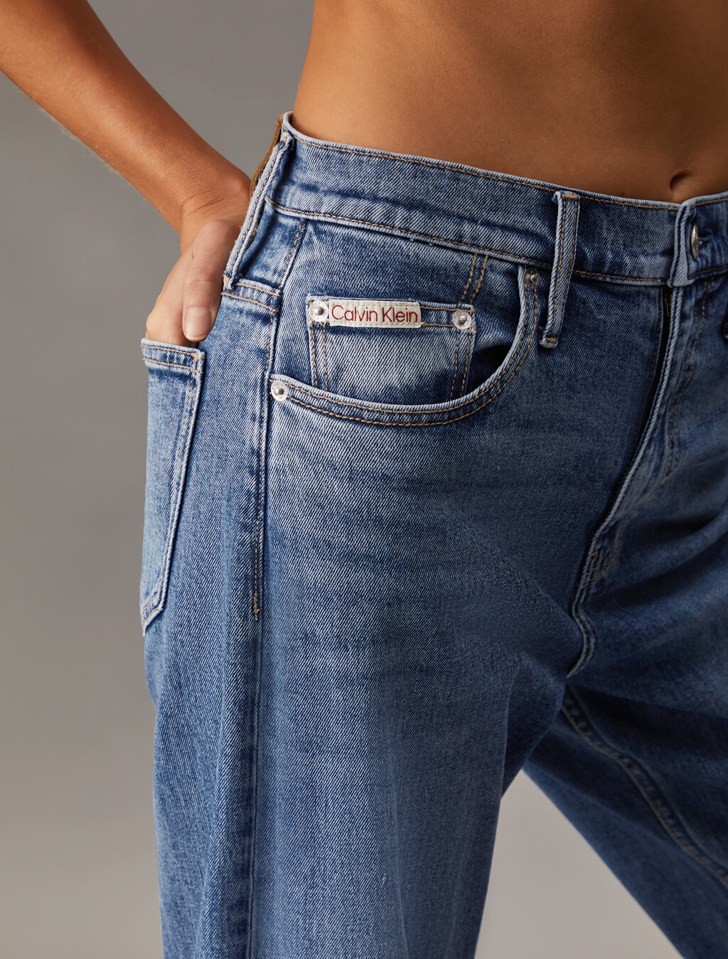 Sustainable High Rise Loose Jeans, Denim Medium, hi-res
