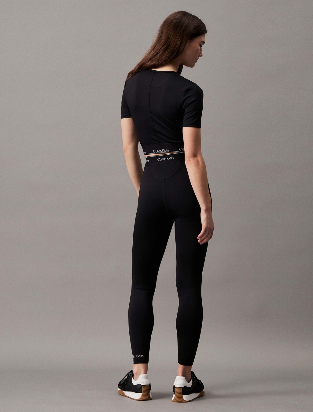 Modern Sport 運動短袖 T 裇, Black Beauty, hi-res