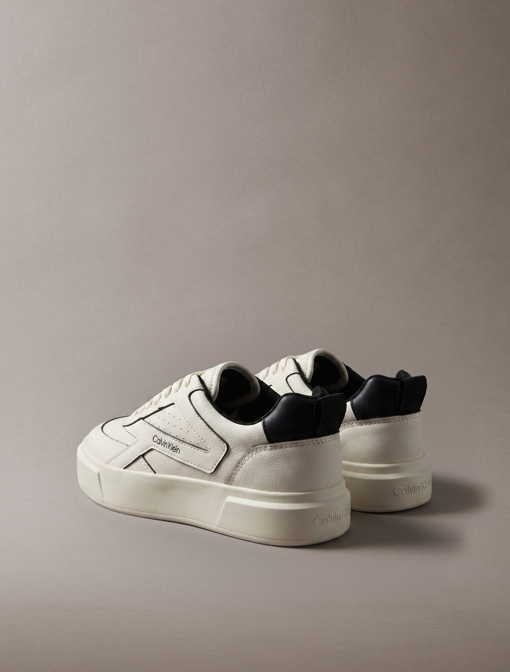 Leather Signature Trainers, Marshmallow/Black, hi-res