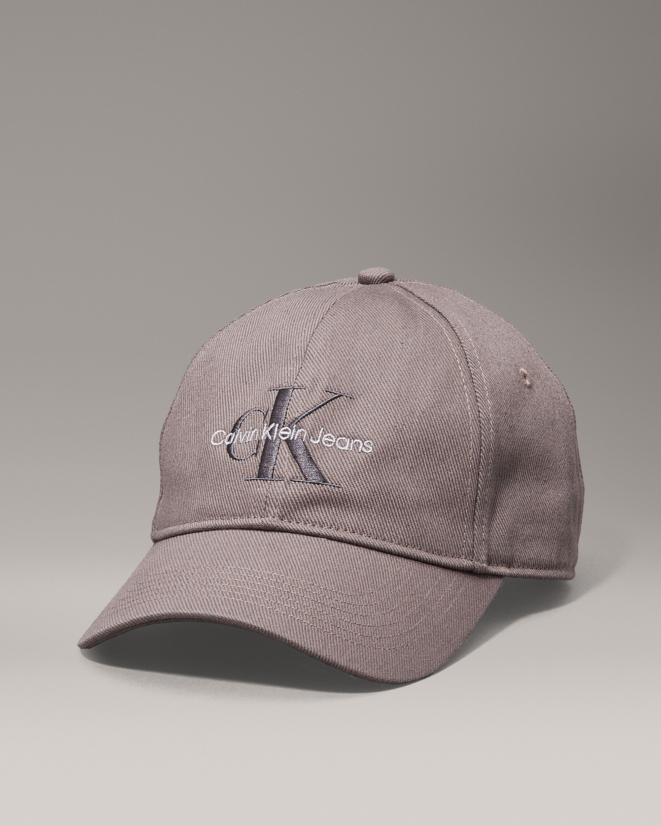 キャップ   Unisex CK title case logo ball cap 5MM170 Calvin Klein Square Patch Baseball Cap at Amazon Men's