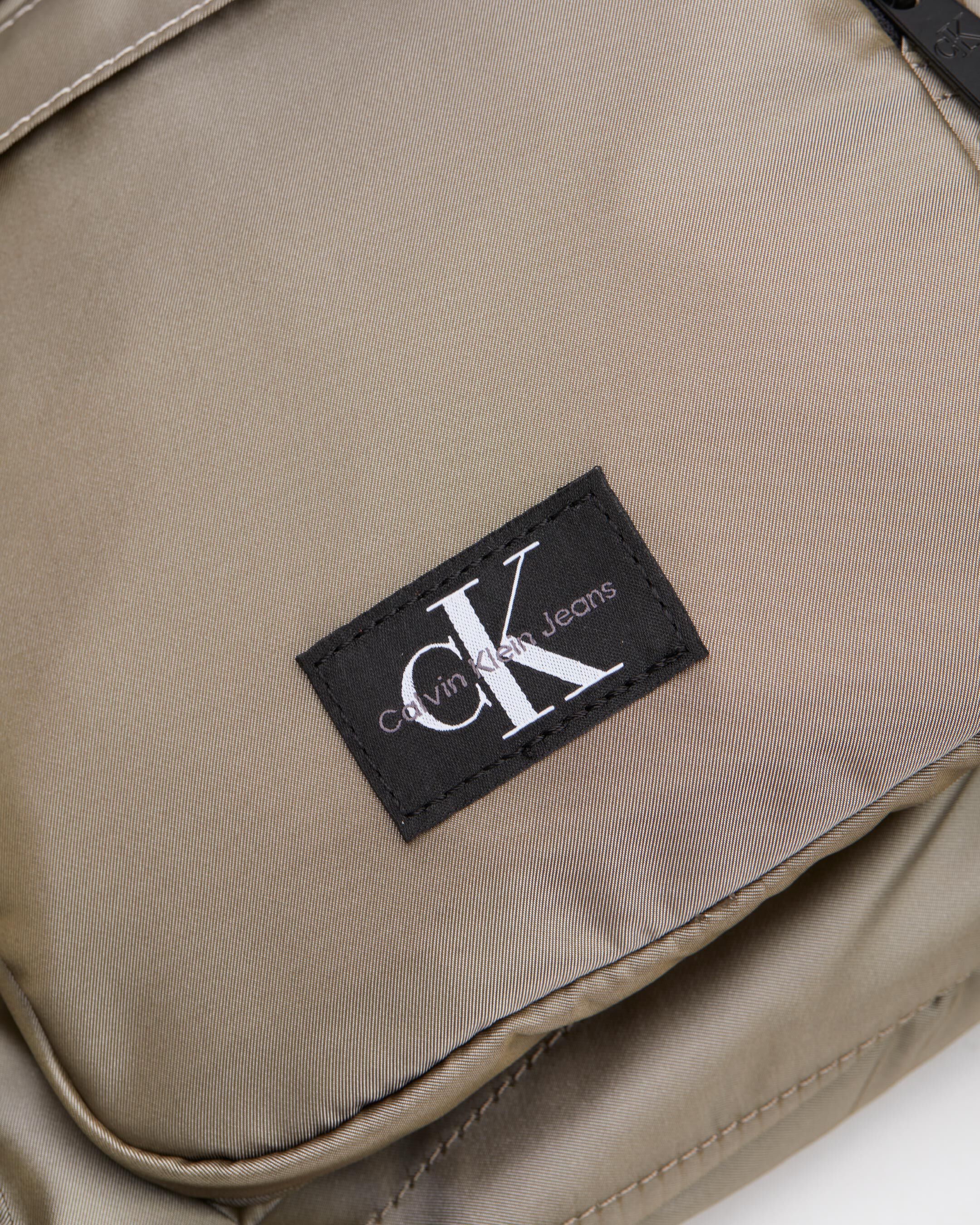 Calvin klein jeans new arrivals sling bag
