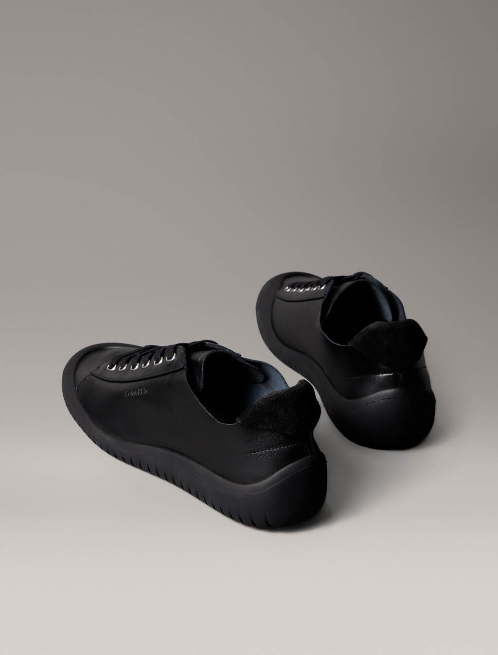 光滑皮革混合運動鞋, Triple Black, hi-res