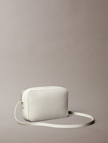EMBLM AP ELNGTD CMRLILY WHITE AOP, LILY WHITE AOP, hi-res