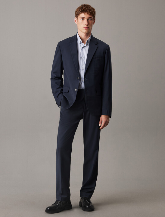 Refined Wool Blend Slim Blazer