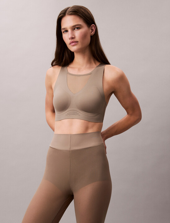 Invisibles 中度承托網布胸罩