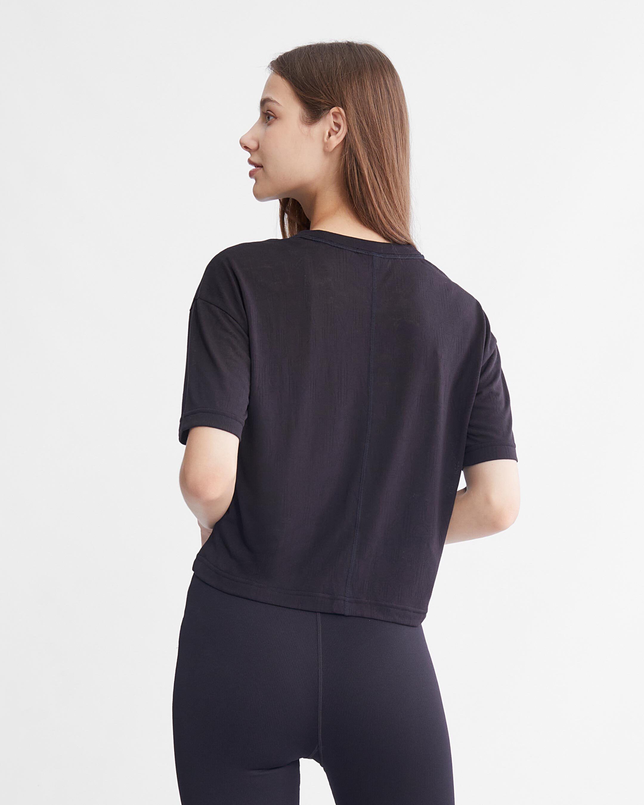 Calvin klein on sale women's athletic wear