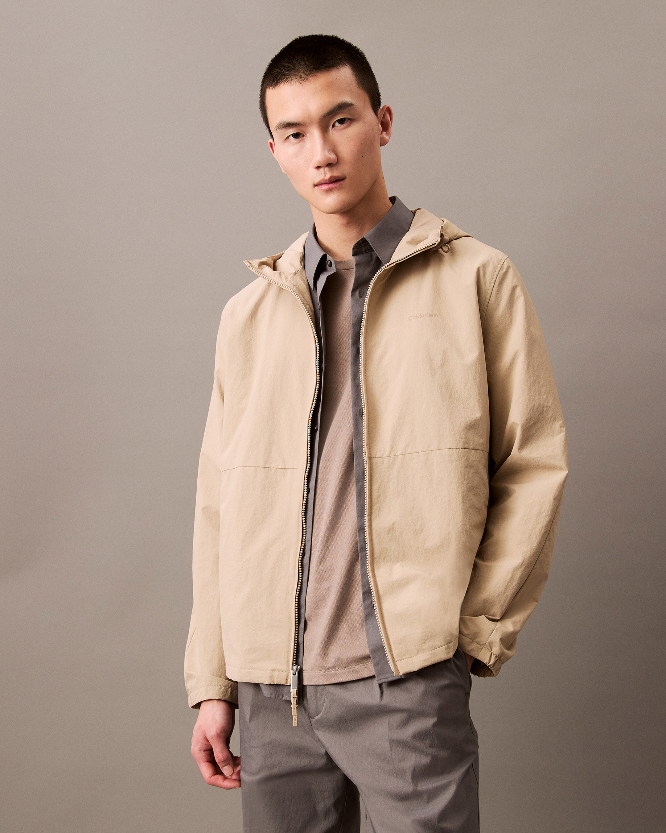 Crinkle Nylon Hooded Windbreaker Jacket | brown | Calvin Klein Taiwan