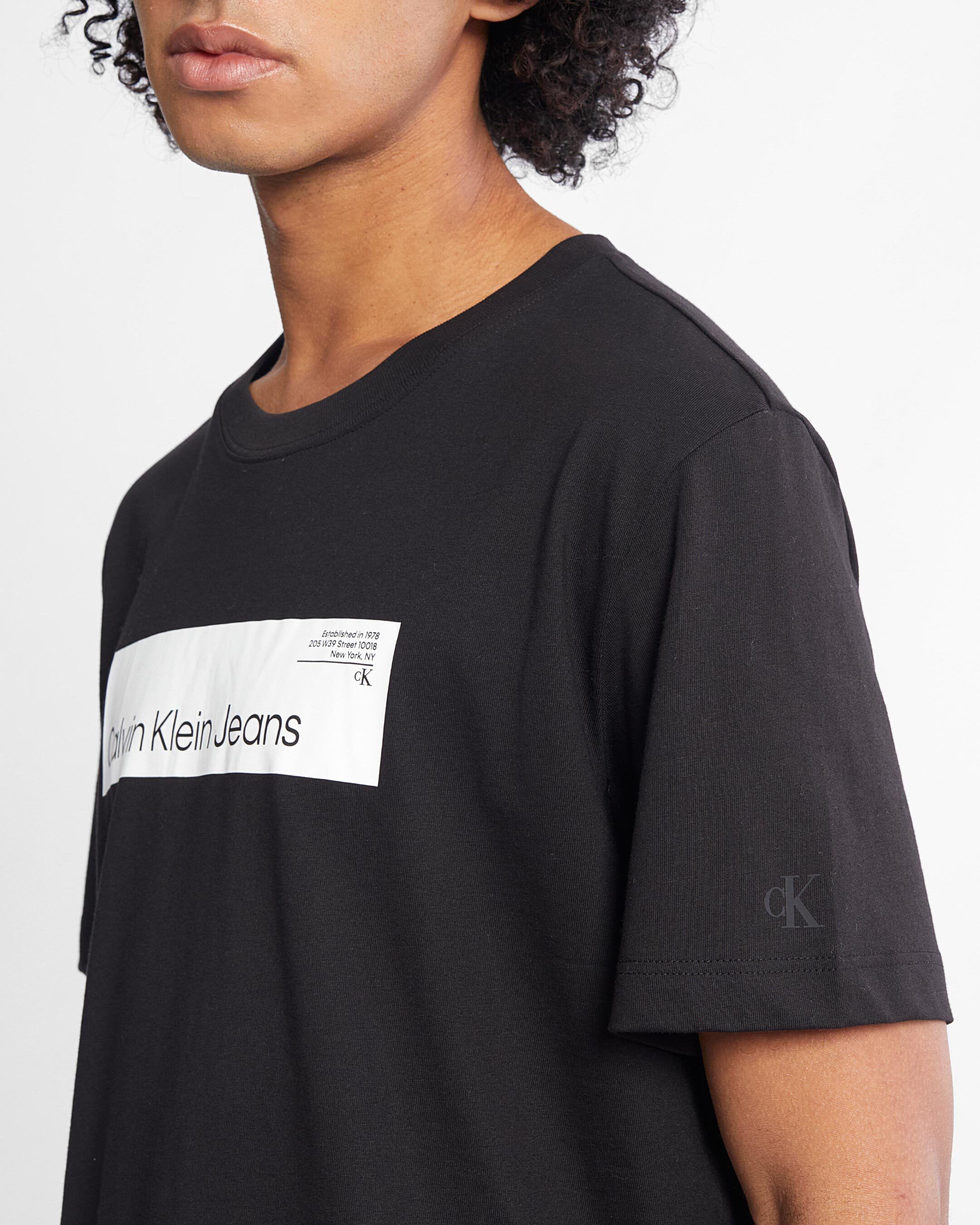 Black box logo t 2025 shirt
