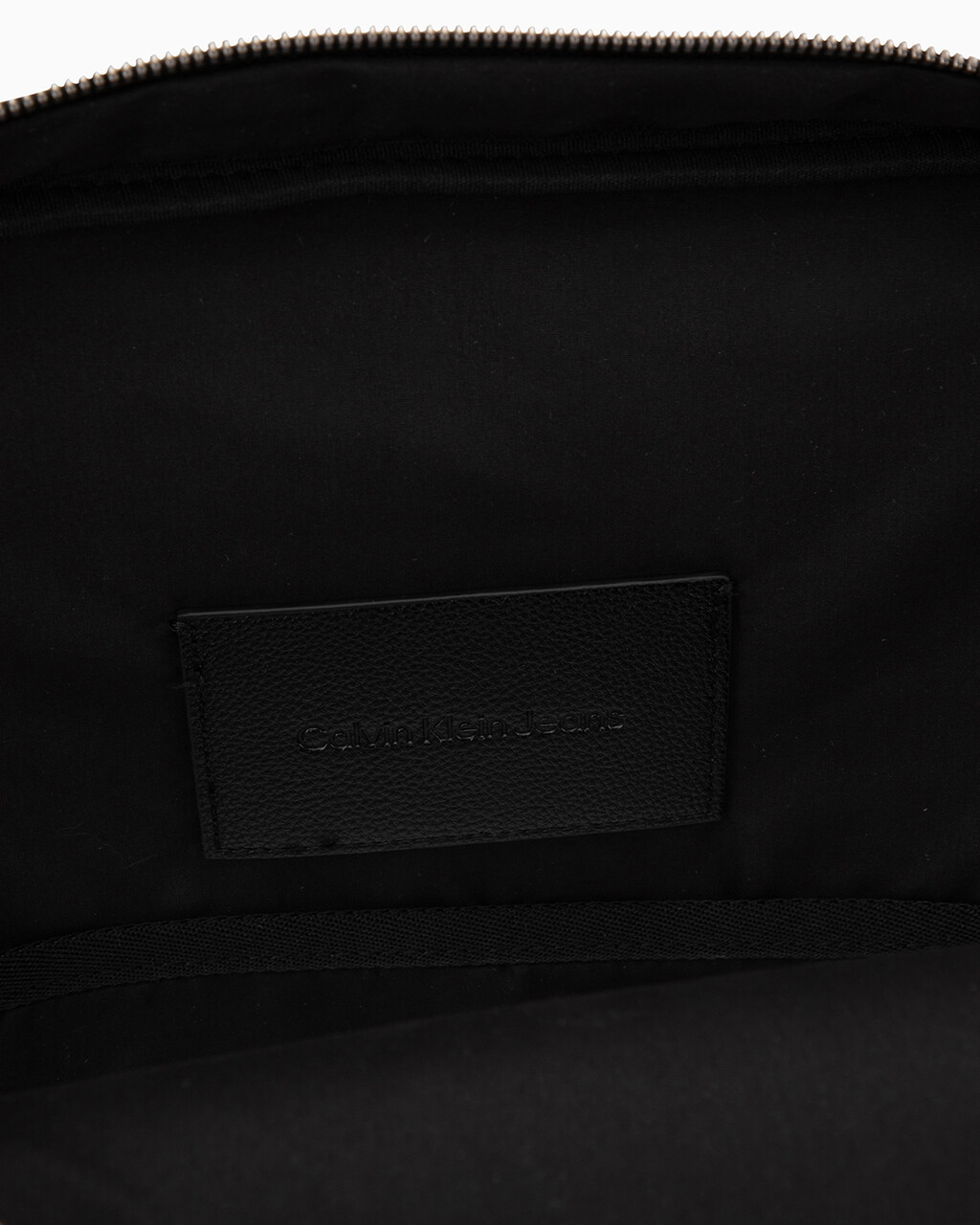 Micro Pebble 修長方形後背包 43 公分, BLACK, hi-res