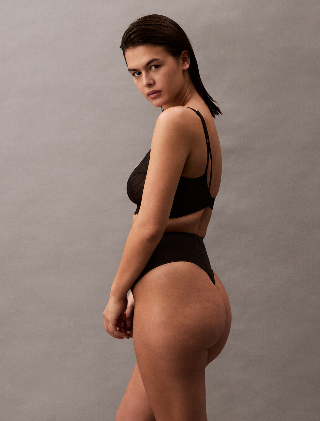 Second Skin Smoothing Thong, Black, hi-res