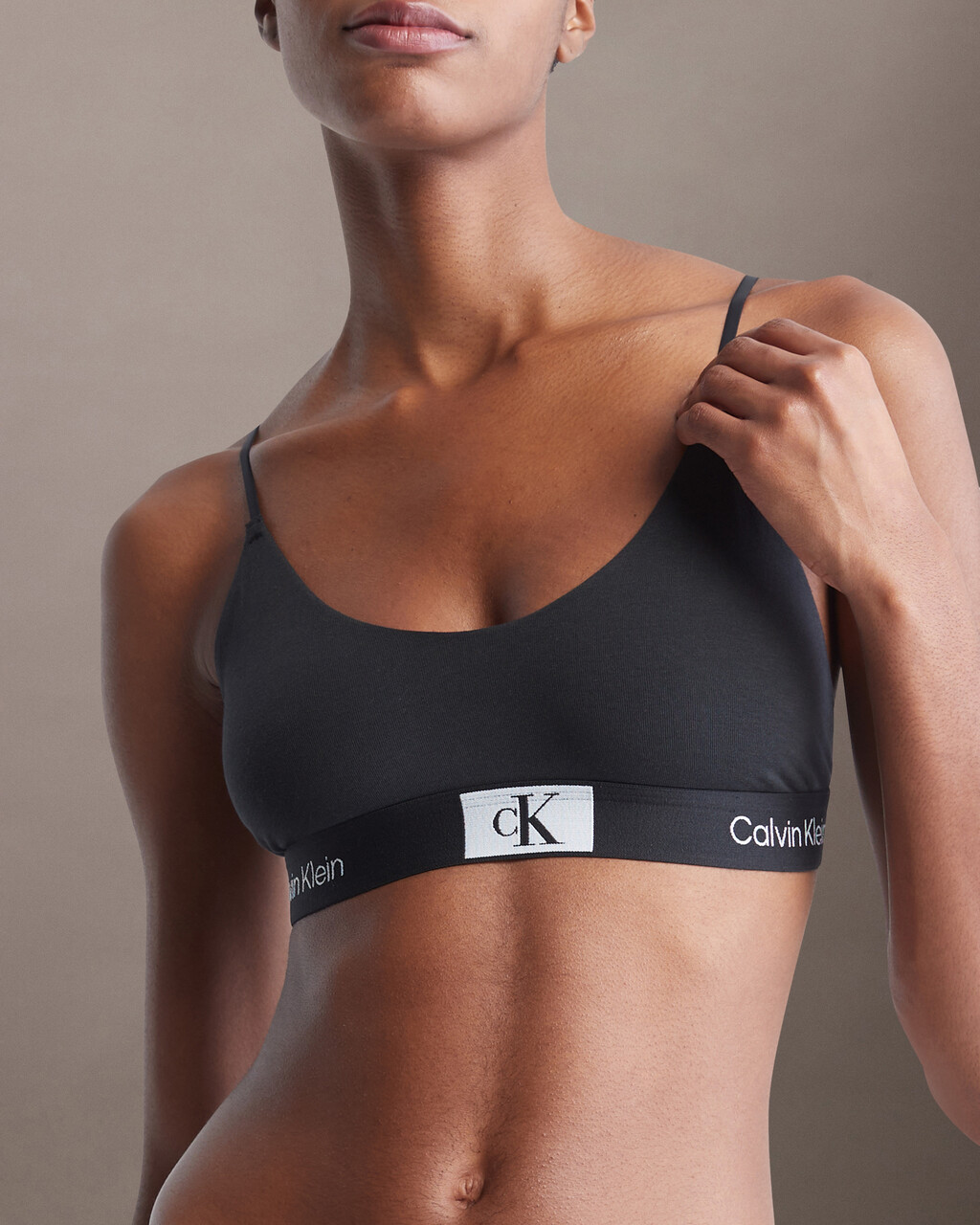 CALVIN KLEIN 1996 LIGHTLY LINED BRALETTE