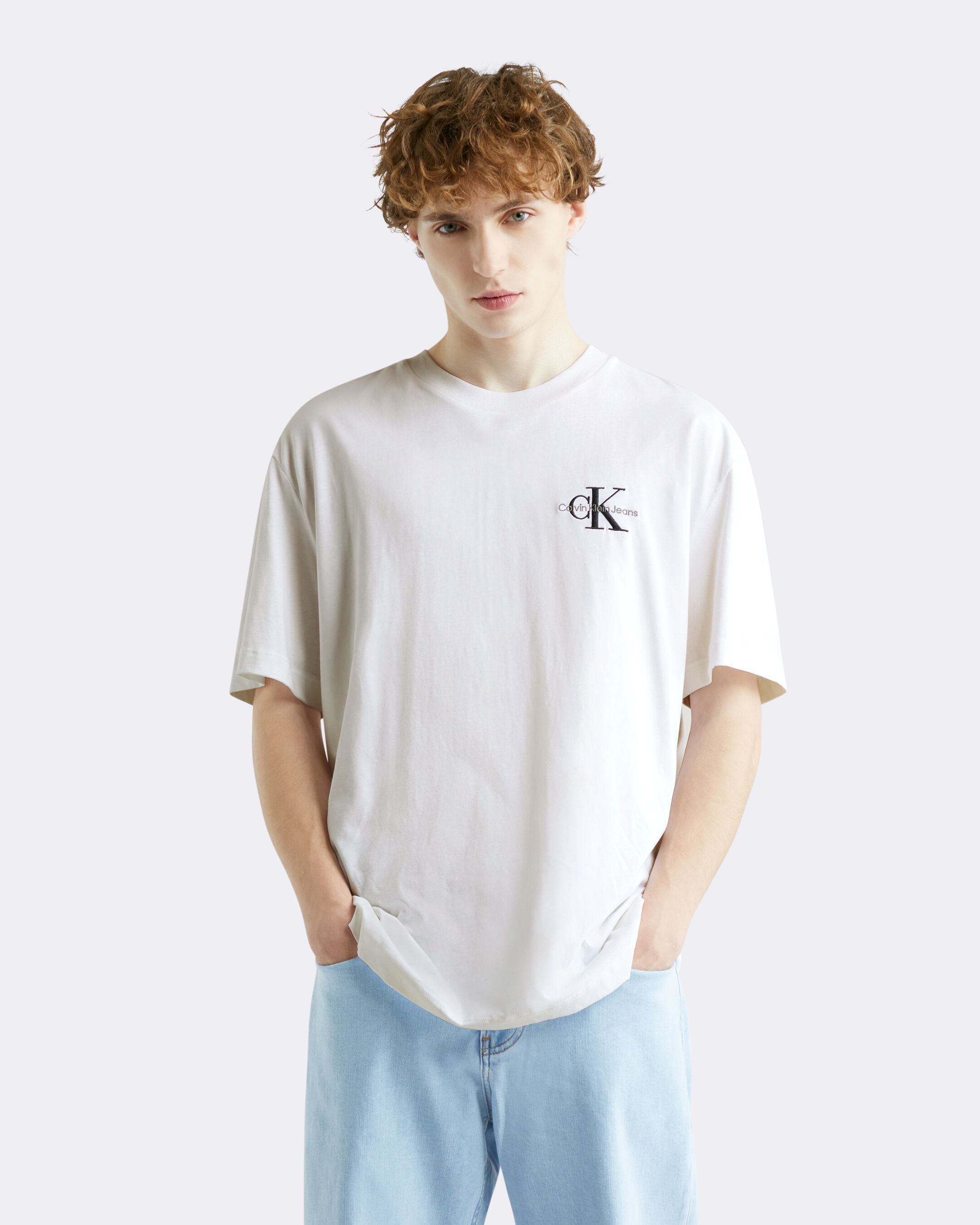 Calvin klein t cheap shirt small logo