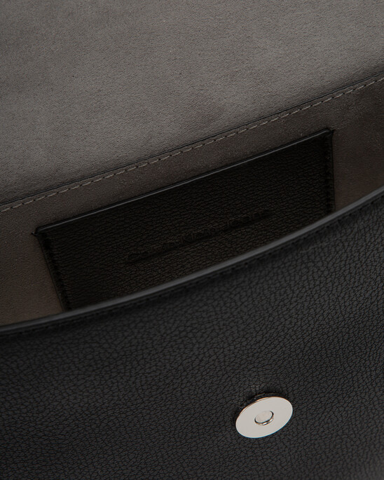 CKJ MINIMAL MONOGRAM 馬鞍包