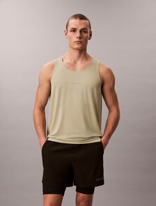 抗潑水 2 合 1 健身短褲, Black, hi-res