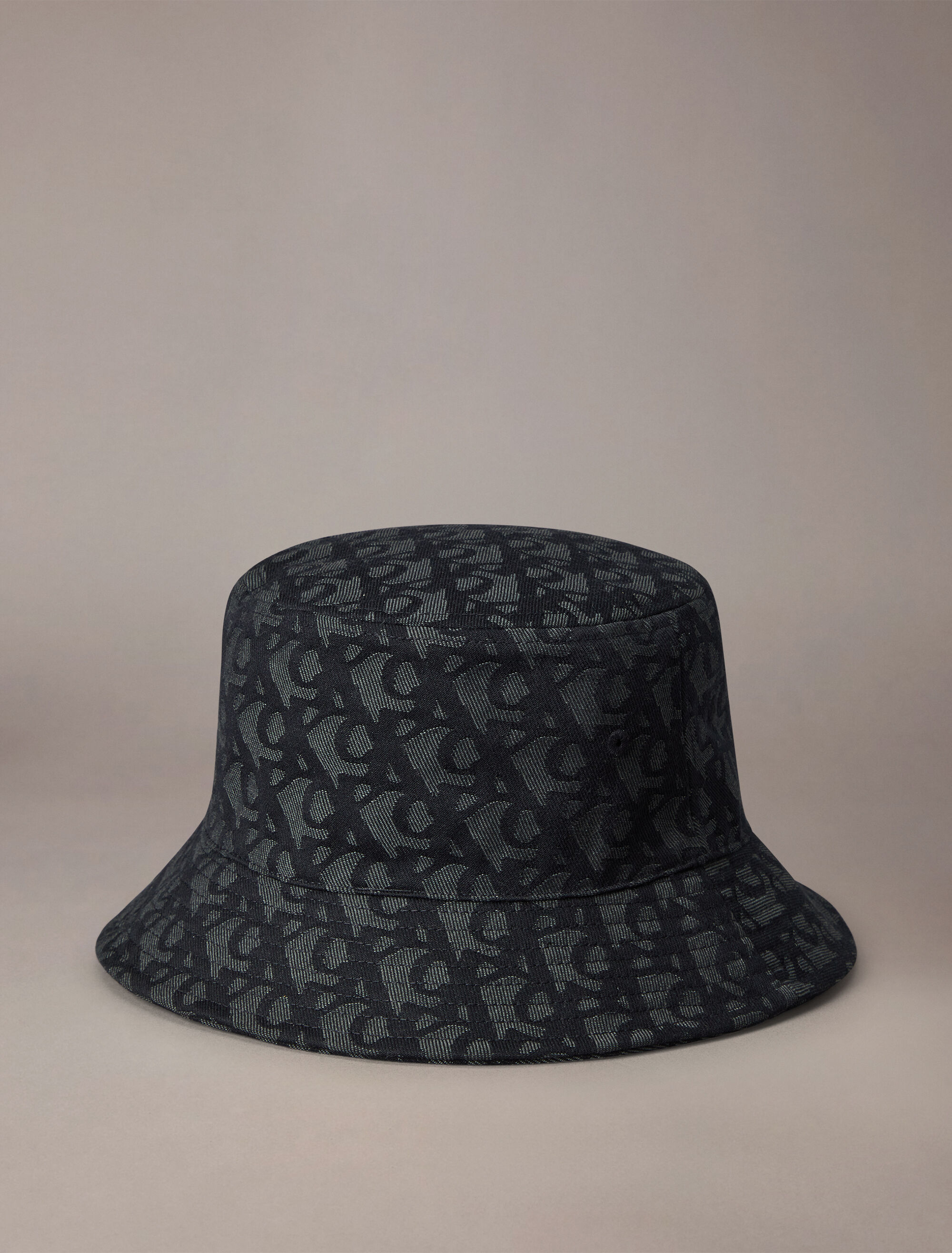 ★ ★ Unisex CKJ Jacquard Logo Bucket Hat 4K5059G Logo Jacquard Bucket Hat Calvin Klein® | LV04K5059GZYX