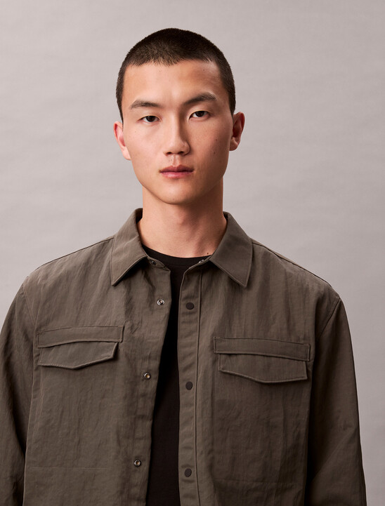 寬版尼龍襯衫外套
