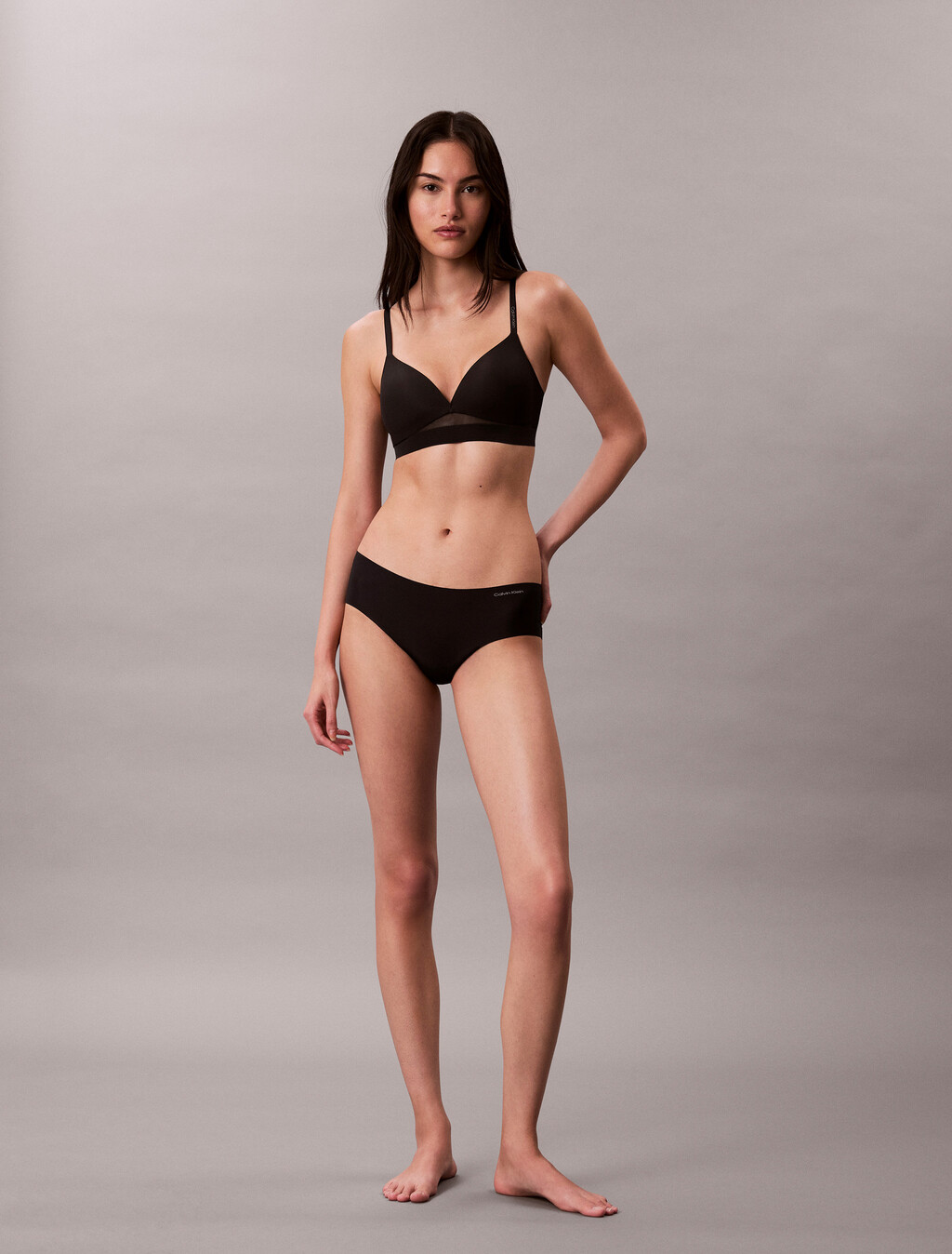 LGHT LINED TRIANGLEBlack, Black, hi-res