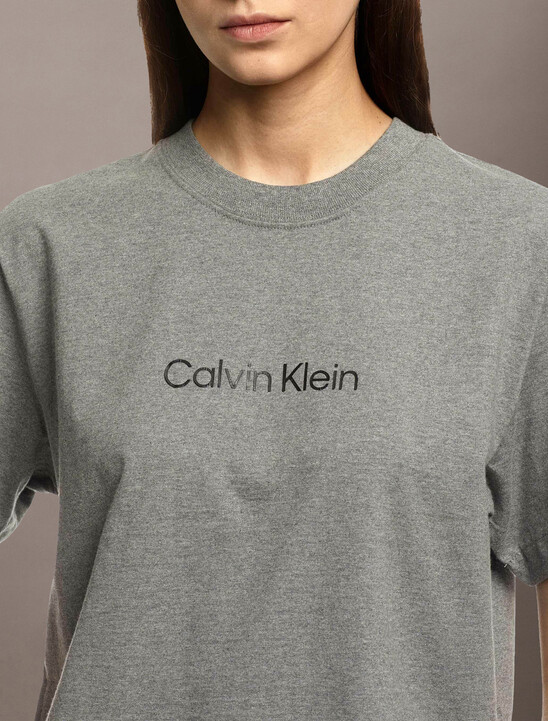 Calvin Klein Hero Modern 方形剪裁 T 恤