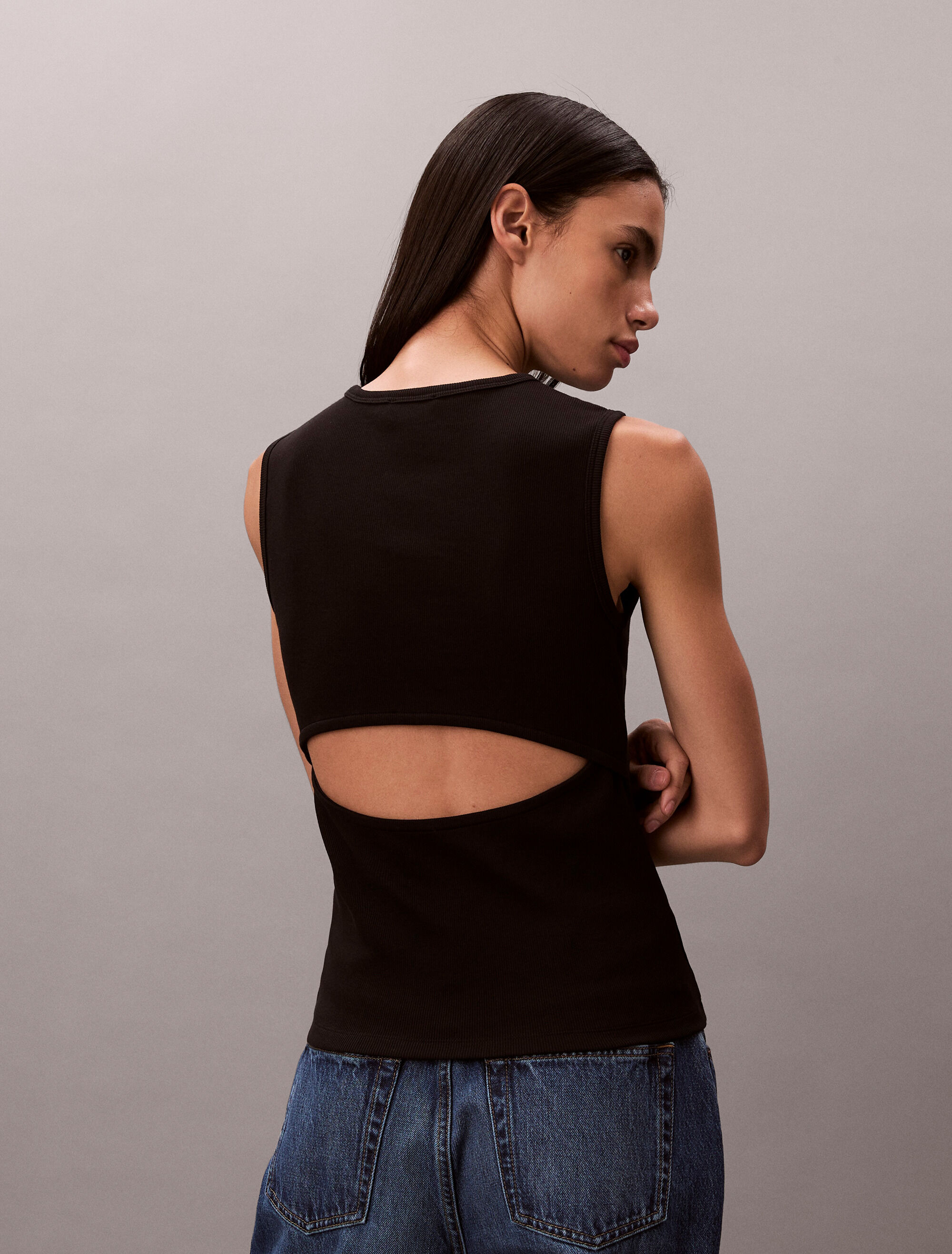 Monogram Label Cutout Tank Top | black | Calvin Klein Taiwan