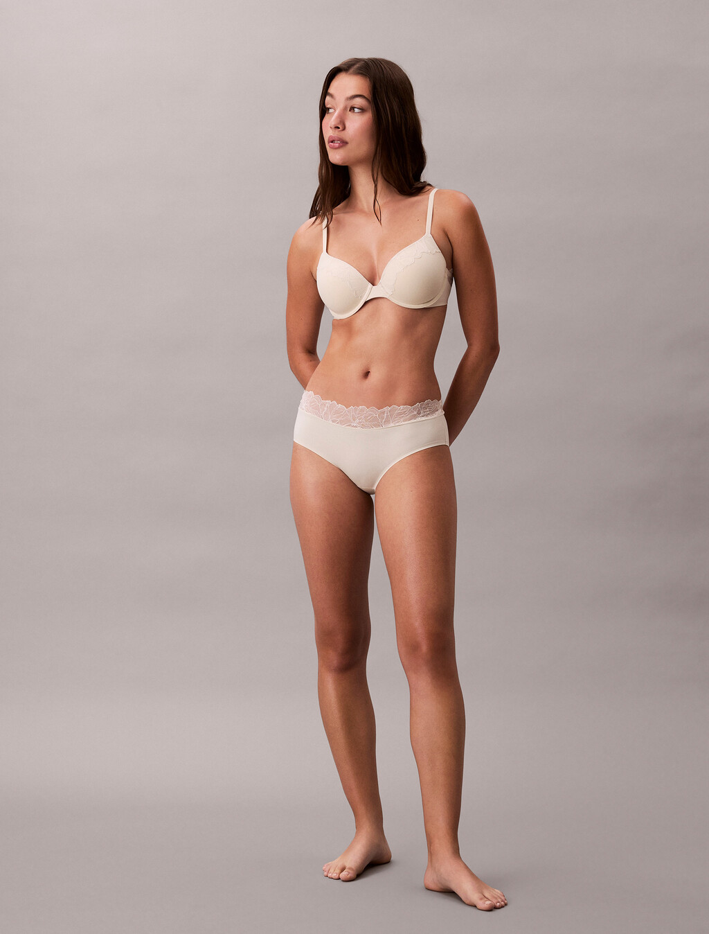 Perfectly Fit 蕾絲低腰內褲, Bone White, hi-res