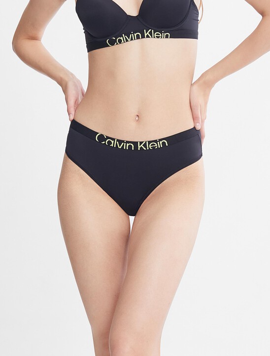 Future Shift Thong