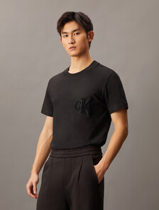 Flocked Monogram Tee, Ck Black, hi-res