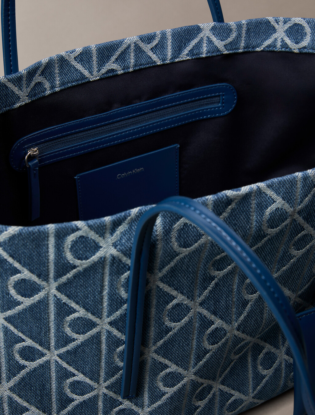 大牛仔托特包附萬用包, Denim JQD Medium Wash, hi-res