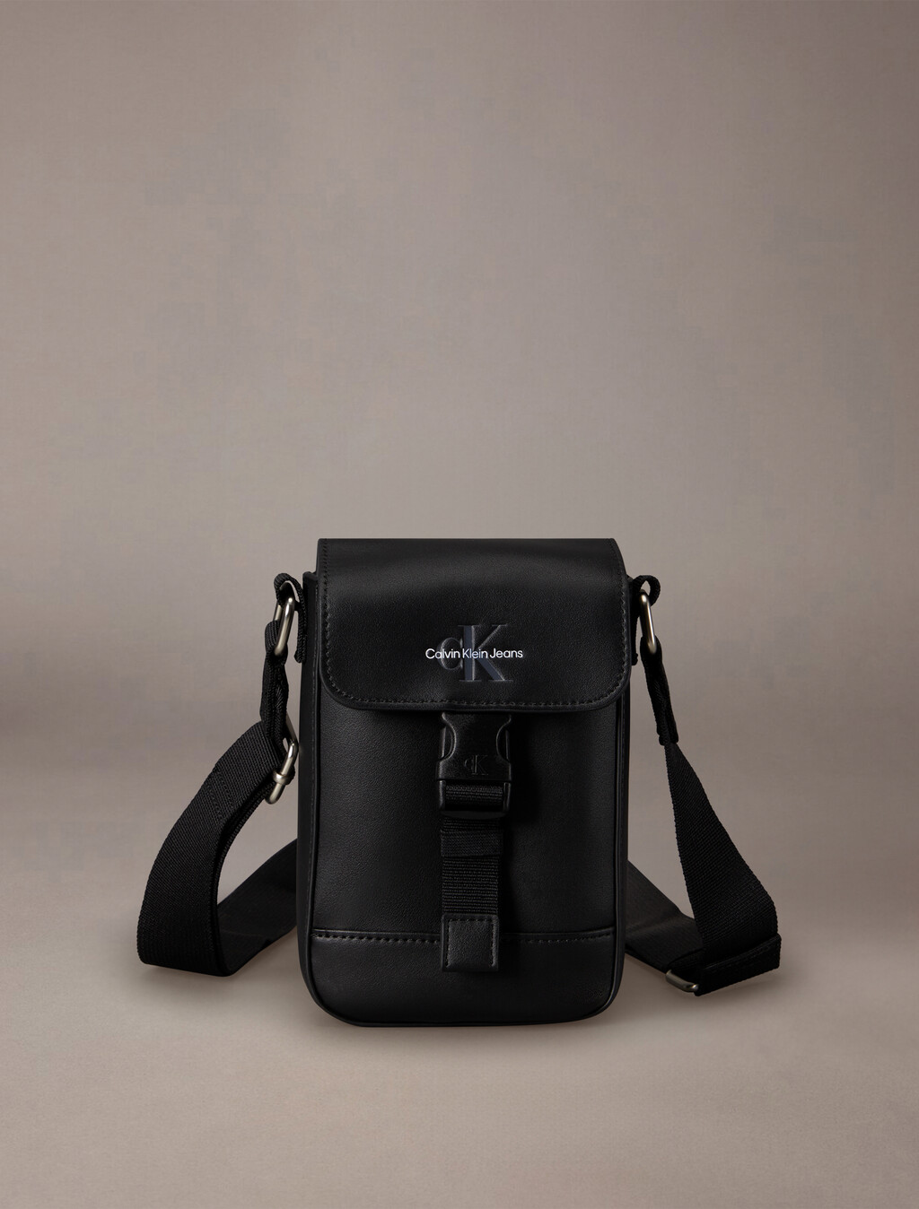 Monogram 翻蓋手機斜肩包, Black, hi-res