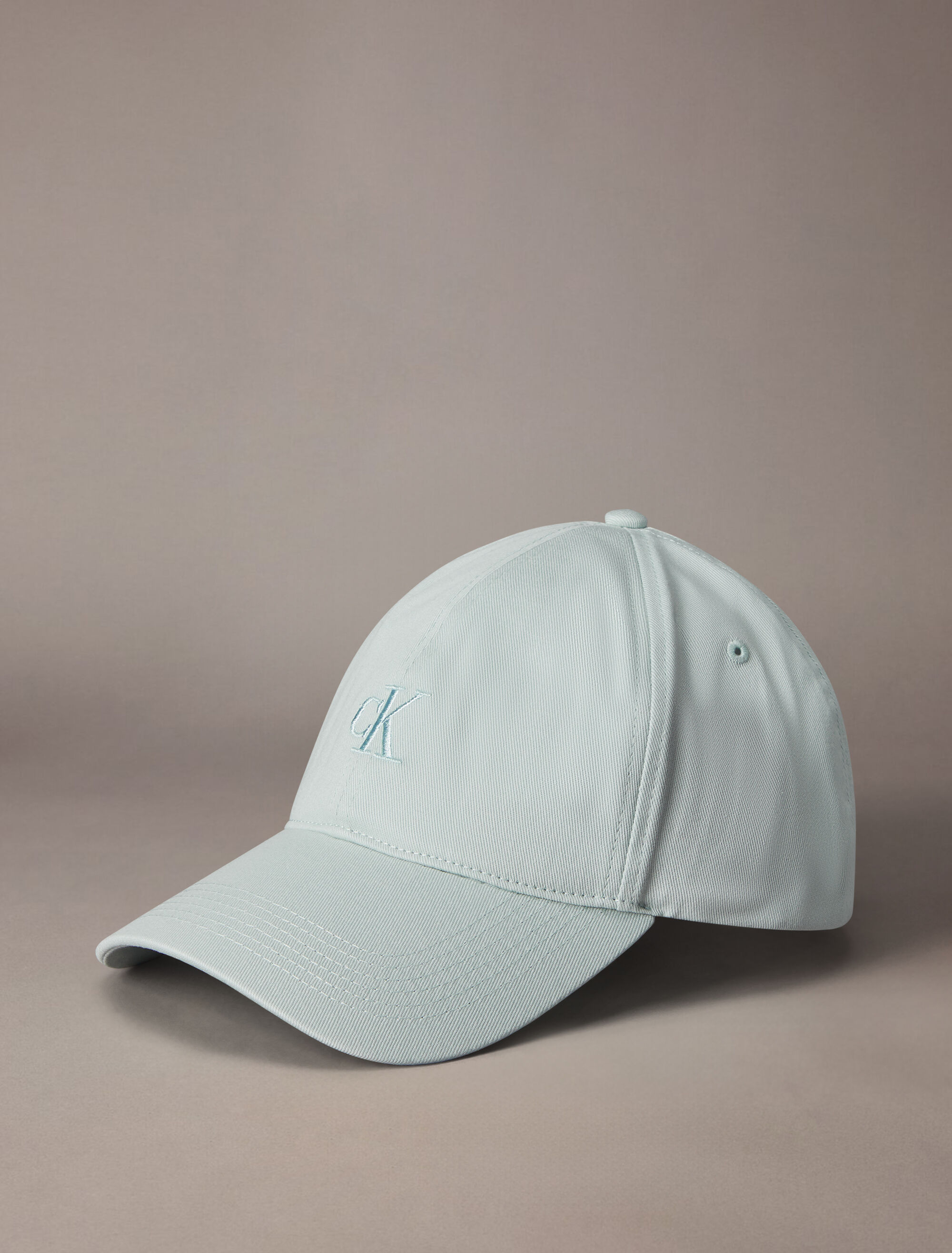 Caps + Hats | Calvin Klein Taiwan