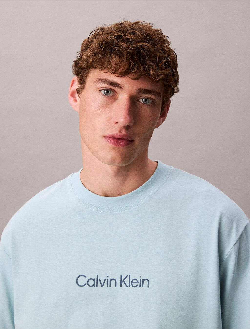 Calvin Logo 圓領上衣, Stratosphere, hi-res