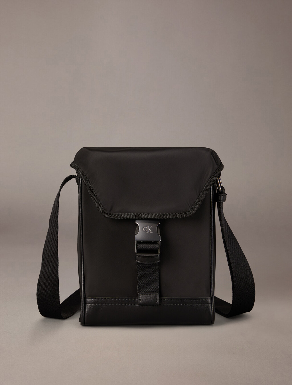 Speed Clip 翻蓋記者包, Black, hi-res