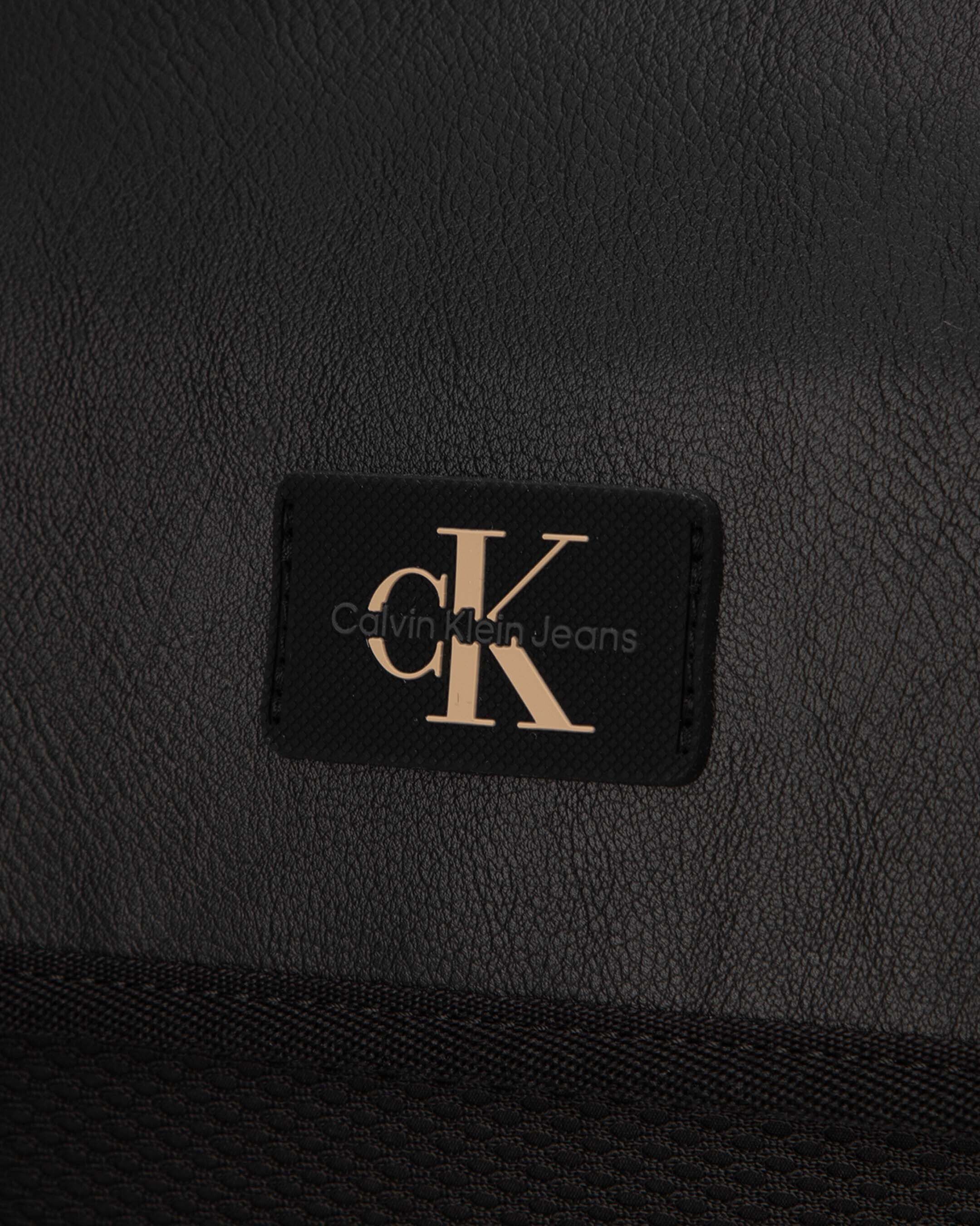 Calvin klein bag deals logo