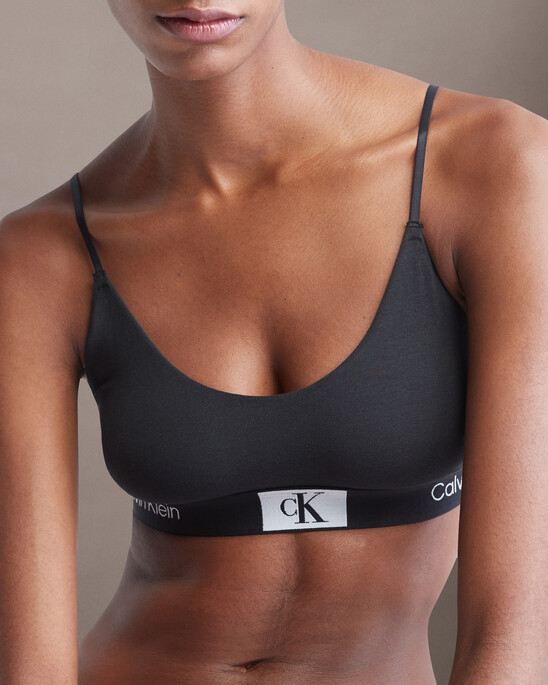 CALVIN KLEIN 1996 薄墊無鋼圈胸罩