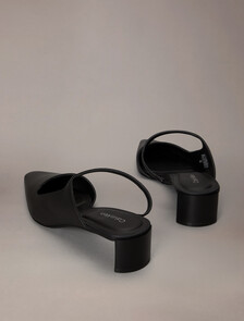 Set Back Heel Pump, Black, hi-res