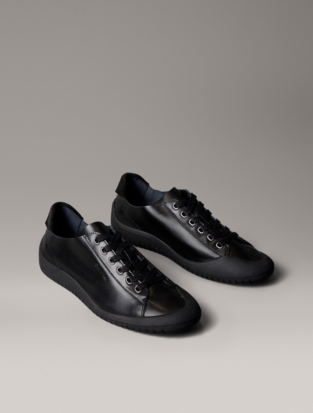 光滑皮革混合運動鞋, Triple Black, hi-res