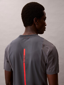 Intense Power 健身 T 恤, Turbulence, hi-res