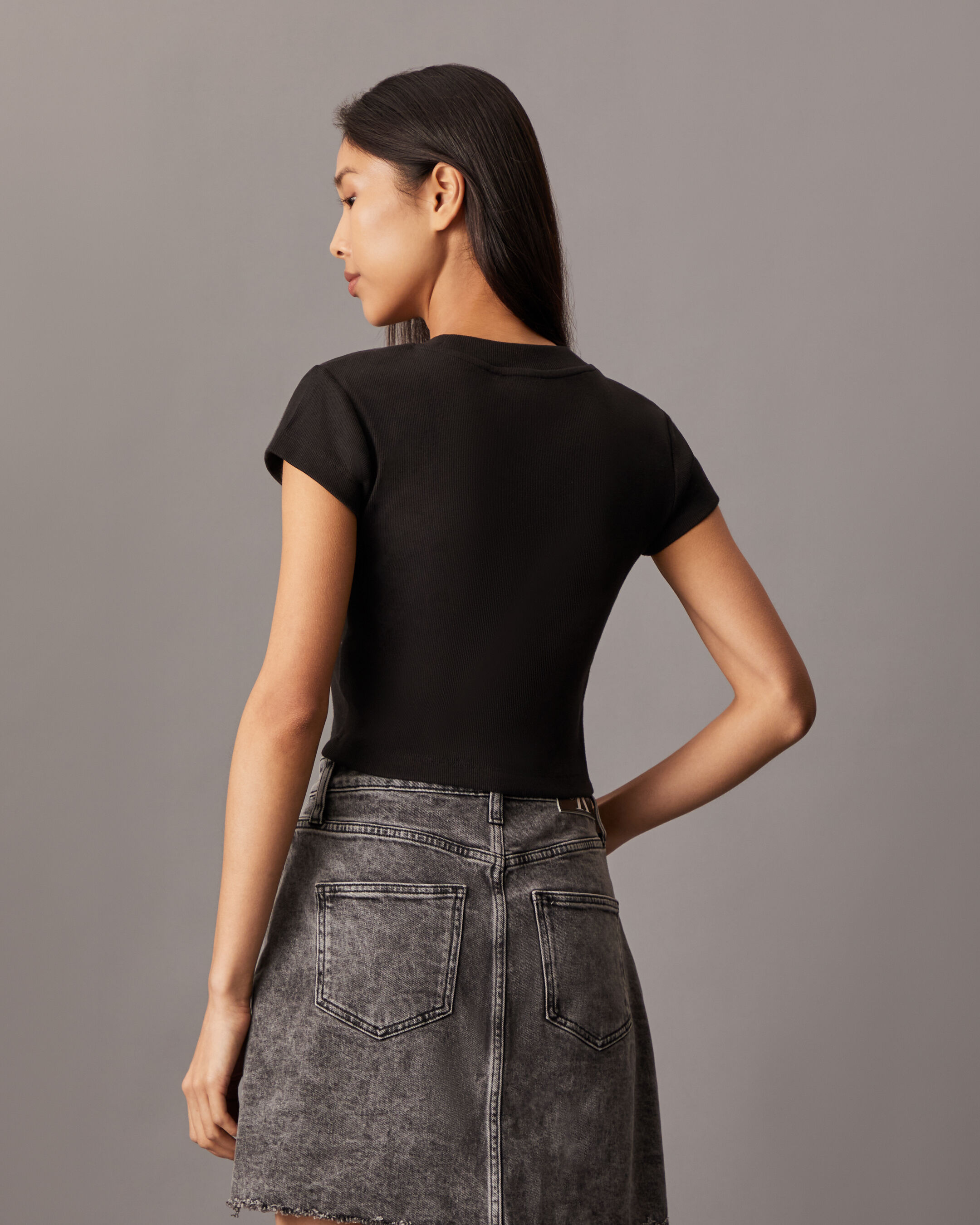 大特価 言い換え Tee Knit Rib Fit Baby Monogram | Taiwan Klein Calvin | black トップス