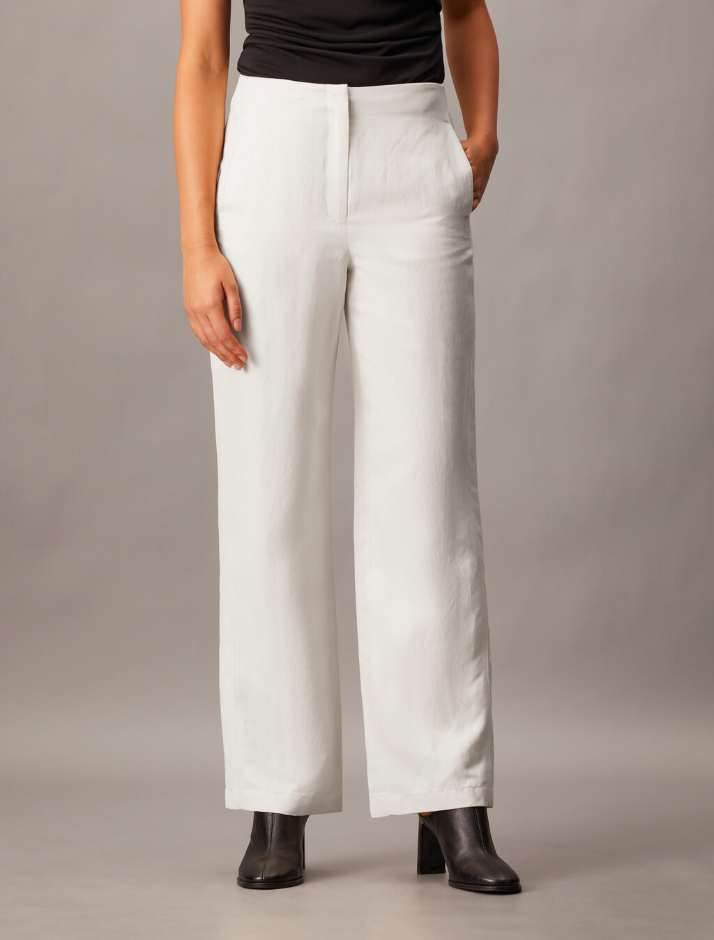 ASPRTNL LNN PNTAntique White, Antique White, hi-res