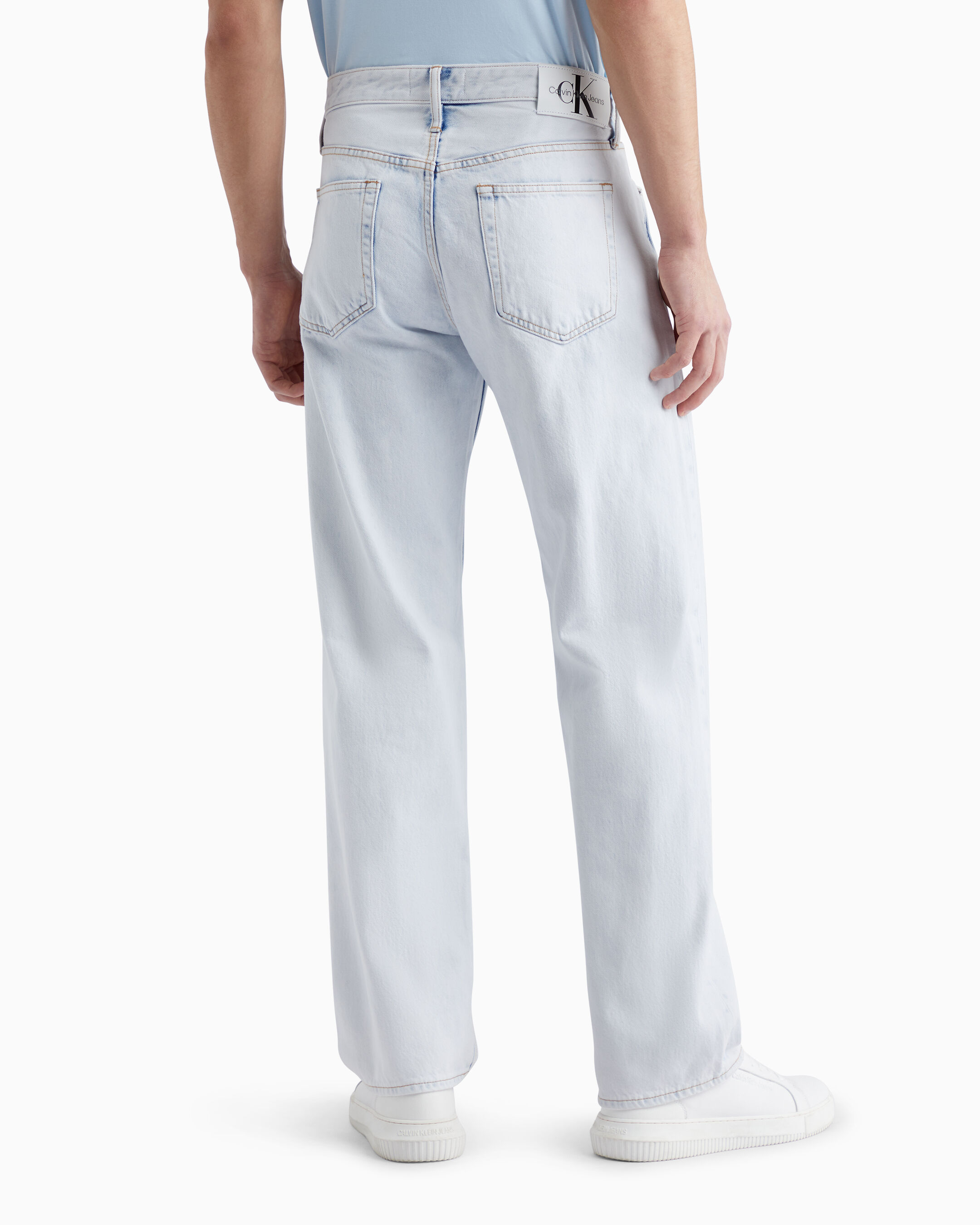 ■ ■ Women's 90s Straight Fit Light Blue Cooling 90s Straight Jeans | Calvin Klein